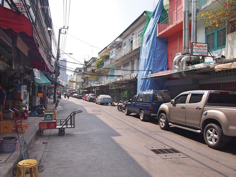 Big Orange Localstay At Siam Bangkok Kültér fotó